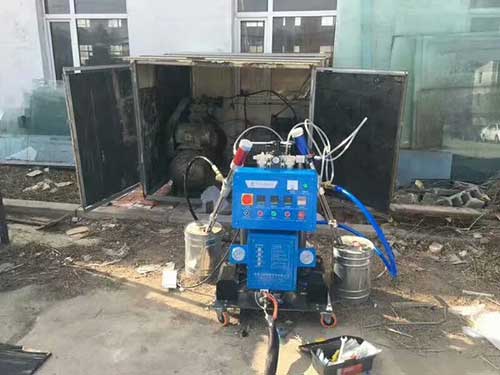 聚氨酯保溫多功能噴涂機(jī) 多少錢一臺(tái)(圖1) 聚氨酯保溫多功能噴涂機(jī)多少錢一臺(tái)